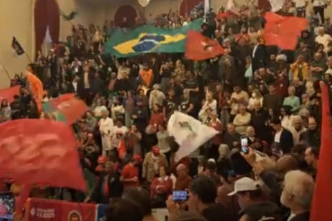 Ato em defesa da soberania nacional reúne entidades e movimento sociais na Faculdade de Direito da USP